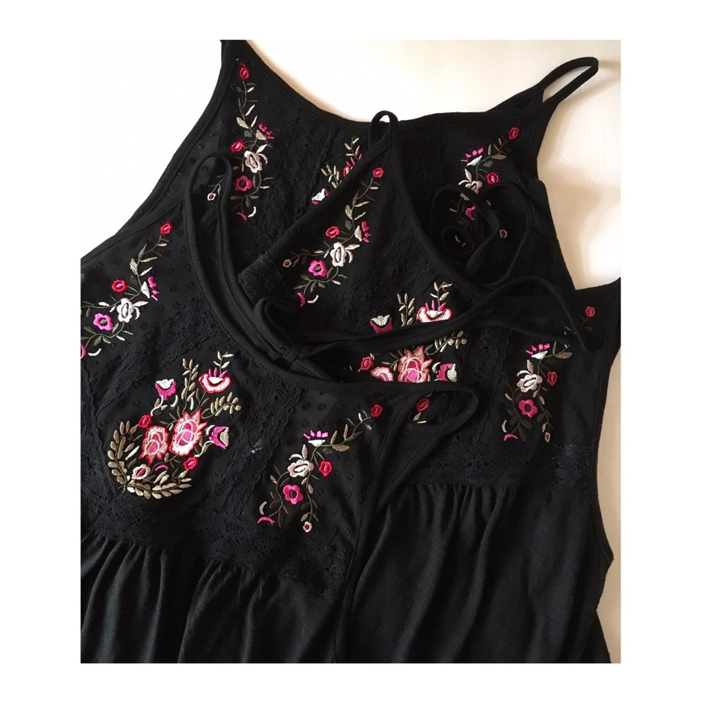 🔴 TOP TIME AND TRU FLORAL BLOUSES